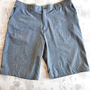 Adidas Athletic/Casual Men's Gray Shorts, Size 34